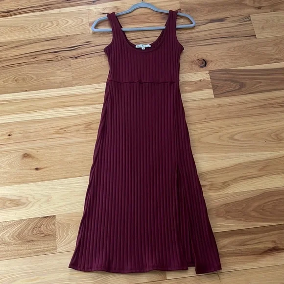 Ribbed Midi Dress - Picture 1 of 5